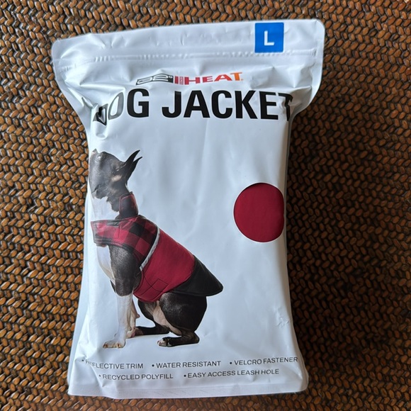 32 Degrees Dog Jacket NEW with Tags Gift Packed - Picture 2 of 4